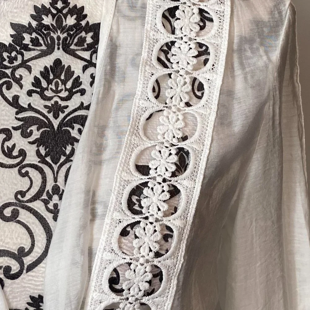 Elan Crochet Tie Front Crop Top White lightweight bell sleeve tie front. Size L - Picture 7 of 12